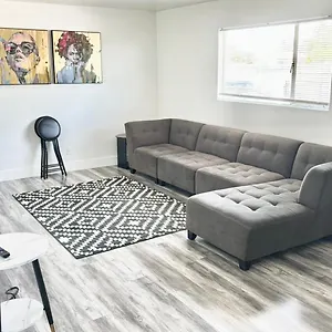  Holiday home Cozy And Spacious United States