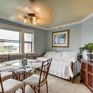 Hotel The At St. Thomas Square #1208a, Panama City Beach